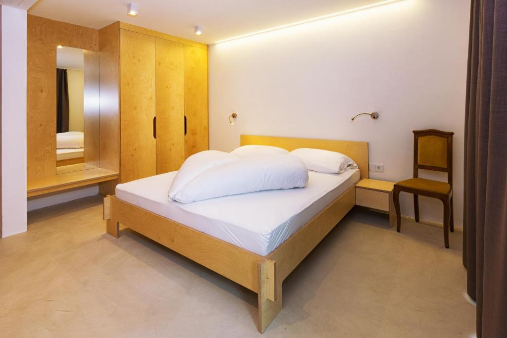 Kleinkunsthotel Naturns Quarto foto